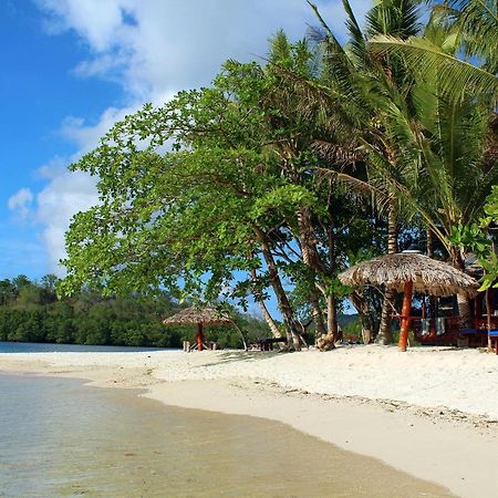 Blue Bay Divers Likupang Bangka Eksteriør bilde